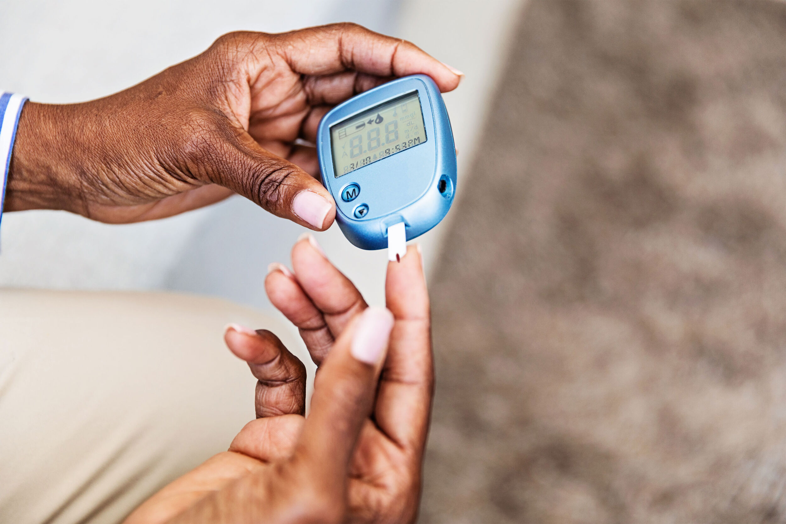 Managing Fluctuating Blood Sugars in a Patient with Diabetes and Kidney Disease